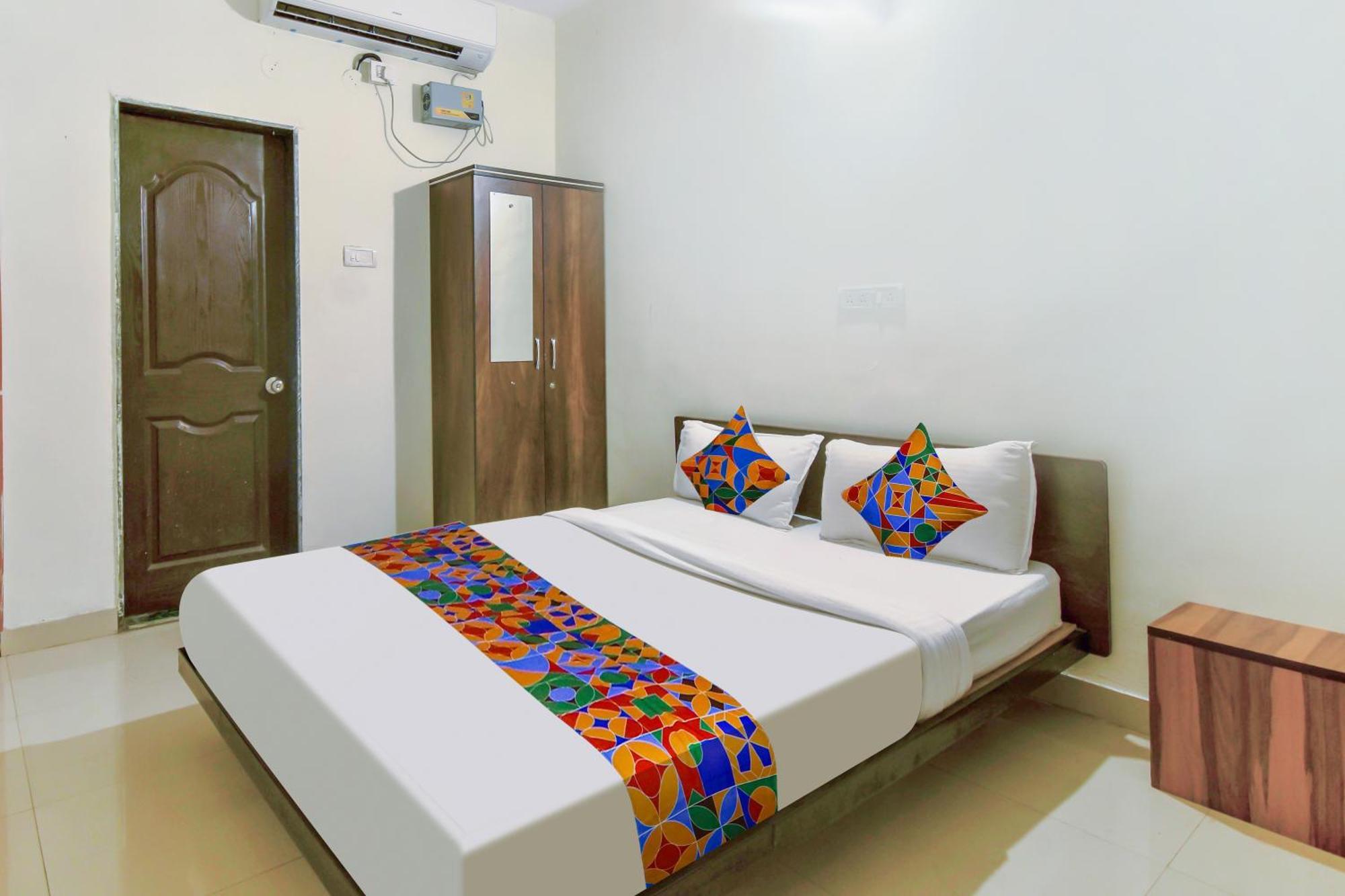 Fabexpress Srh - Nr Butterfly Park - Hinjawadi Hotel Buitenkant foto