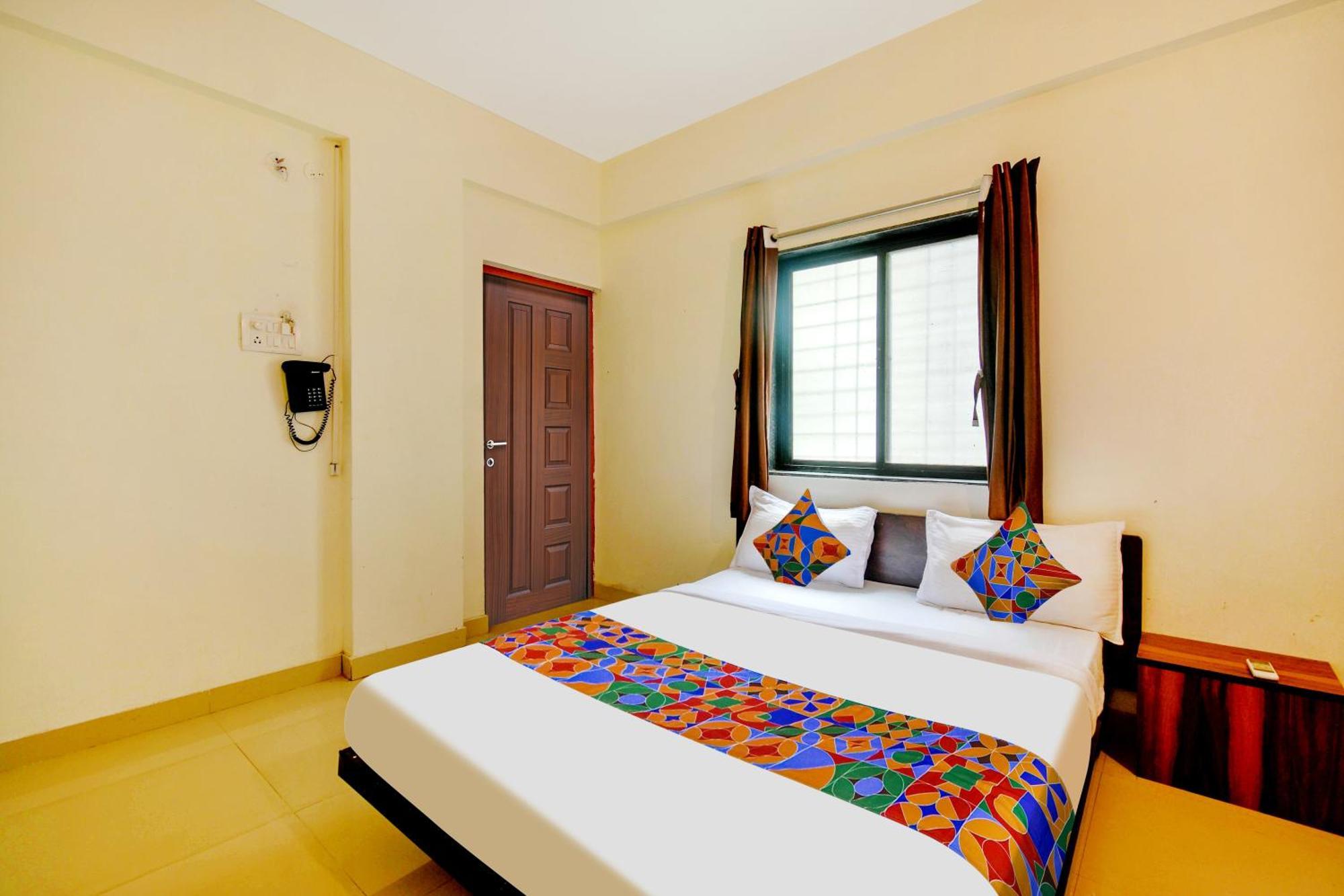 Fabexpress Srh - Nr Butterfly Park - Hinjawadi Hotel Buitenkant foto