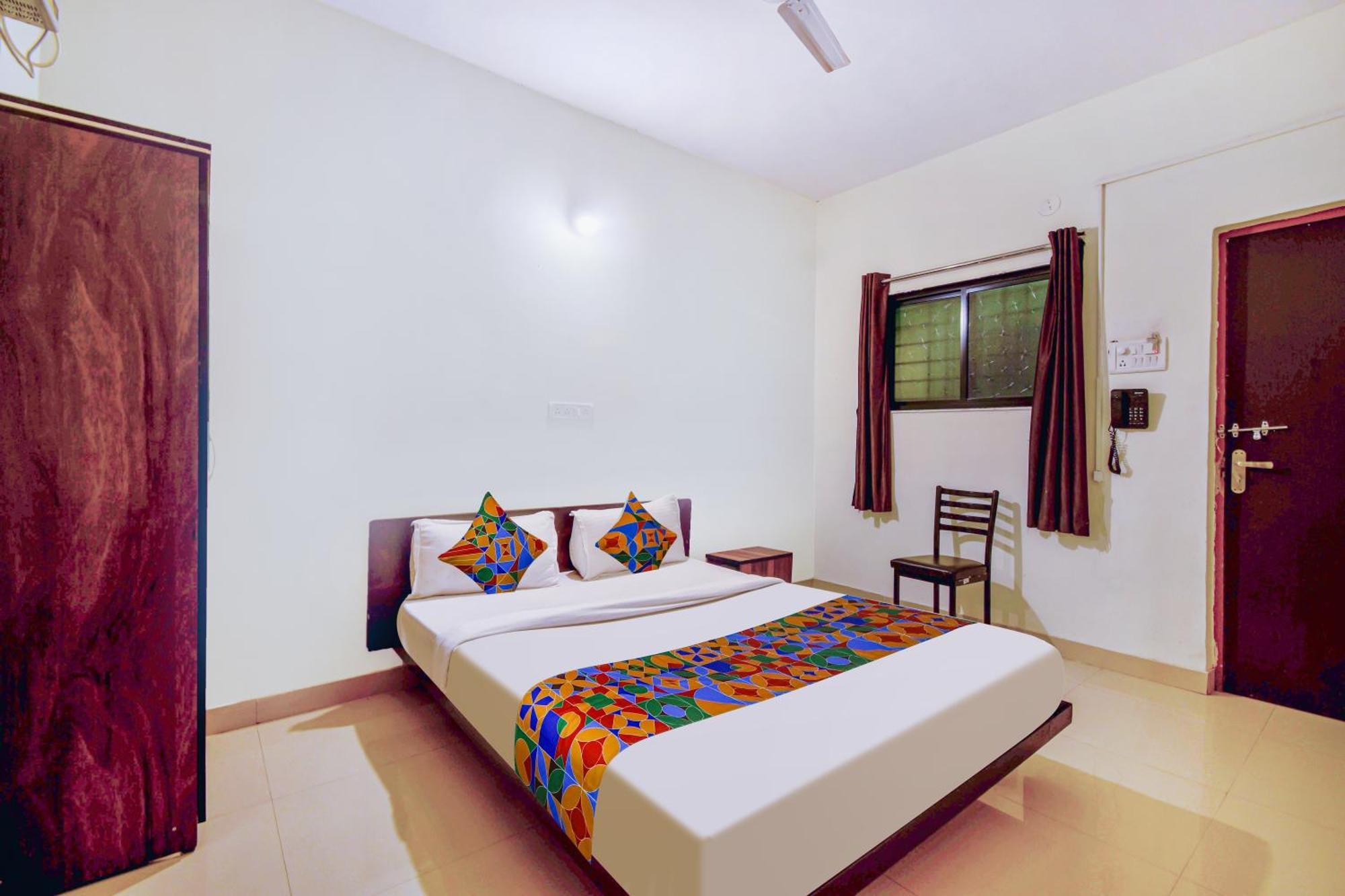 Fabexpress Srh - Nr Butterfly Park - Hinjawadi Hotel Buitenkant foto