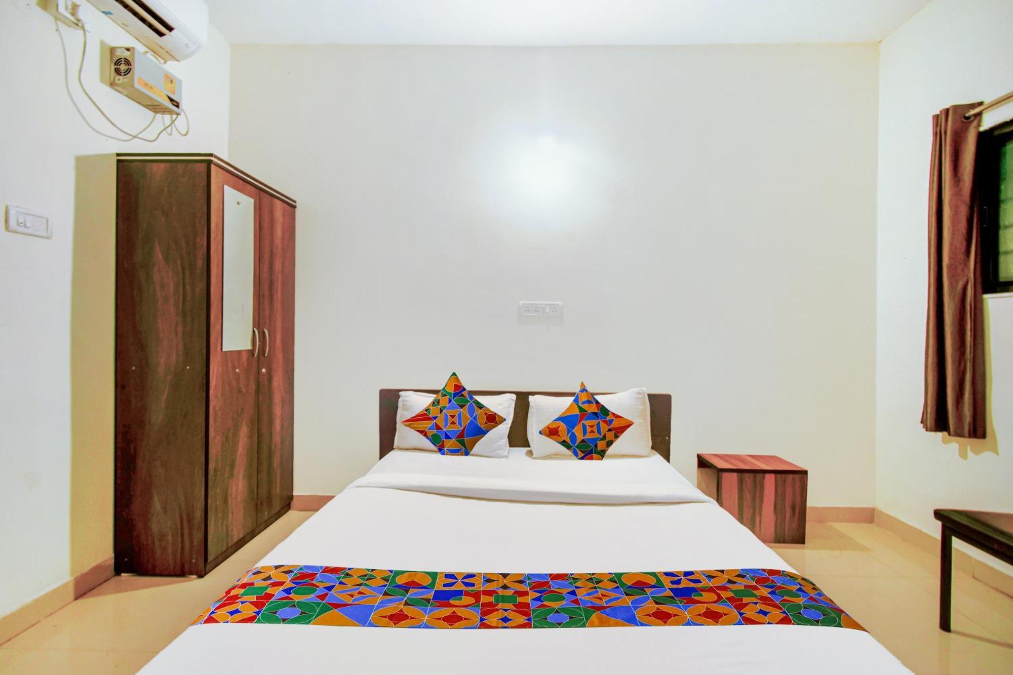 Fabexpress Srh - Nr Butterfly Park - Hinjawadi Hotel Buitenkant foto